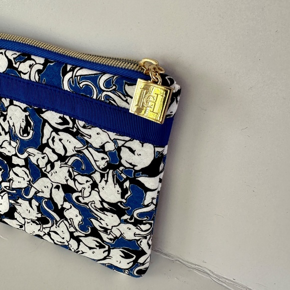 CAROLINA HERRERA New York for Neiman Marcus  9 in W x 6 in H x .25 in D - Picture 7 of 8